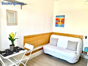Blue Summer Vibes - Mini Studio 2 - AC, parking, beach at 50m, SPA discnt - Image 2