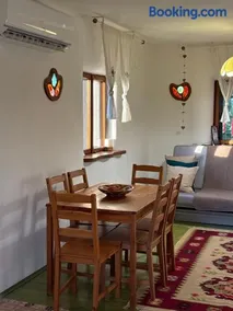 Casa din Pamant in Mijlocul Naturii - Image 3