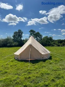 Bell Tent 4m and 7m Fossewold Cotswold Camping - Image 2