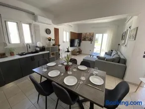 Gennadi Escape House - Image 3