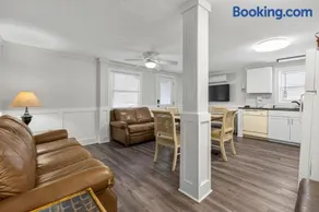 Sea View Cottages Unit 2 - Image 5