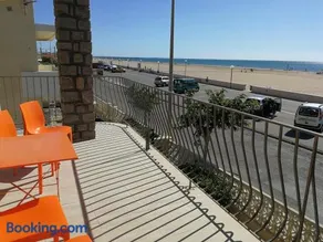 Belle maison, en bord de plage - Image 1