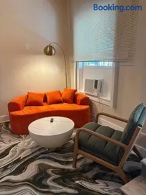Poolside 1BR in the Heart of Central Austin - Image 2