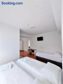 Orange Business Centar Apartments - Image 5