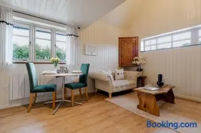 1 bed home in Eckington - Image 3