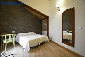 Apartamentos La Rocanda - Image 4