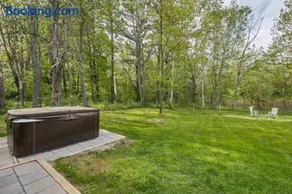 Cozy NH Retreat l HOT TUB 25min to Loon - Image 2