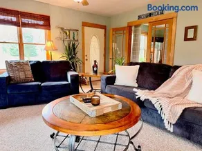 Lake Michigan Retreat - Image 1