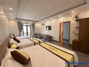 Oanh Thư Hotel - Image 1