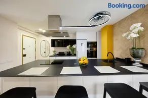 Apartamento moderno para 5 con Parking y balcón en Cartagena centro - Image 3