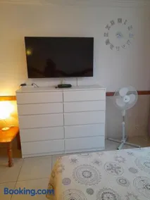 Elana Apartment with FREE WIFI - Image 3
