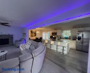 Pocono Escape - Modern & Cozy - Image 1