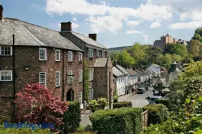 Luttrell Arms - Image 1
