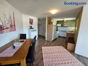Deluxapartment - Image 2