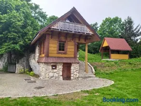 Domek w skale - Image 1