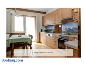 Ferienhaus Alpenblick, ganzes Ferienhaus, 5 Zi, 4 Bäder, gratis Parkplatz, Sonnenterrasse - Image 4