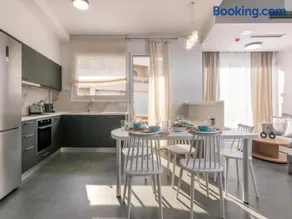 Luxury Family Villa in Syvota - Image 3