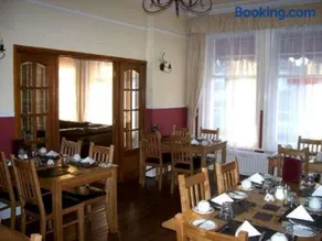 Kingsley Hotel - Image 2
