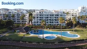 Frontline Beach ground floor with privet garden, Mi Capricho 16 - Image 2