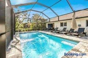 Naples Park 2BR Home Private Heated Saltwater Pool Walk to Vanderbilt Beach Mercato - Image 1