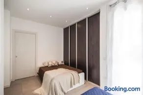 AmazHome - "Piano House" parking and near the beach - Image 5