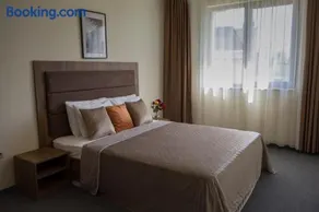 Blue Horizon Family Suite - Top Floor Sea View - Image 3