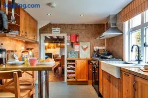 Finest Retreats - Cricketers Cottage - Image 3