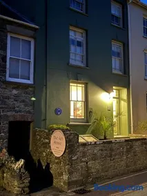 St Davids Art House - Image 1