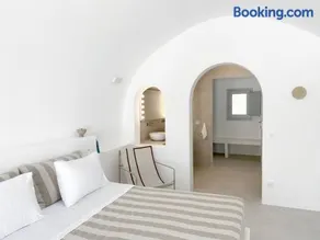 Marousi Cycladic House with private pool - Image 2