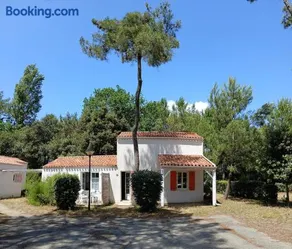 Maison de vacances avec piscine à 700m de la plage - Image 4