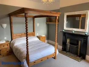 Lansdown House Bed & Breakfast - Image 5