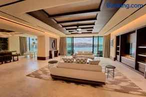 The Grand Vista - Ultra Luxury Sea View Apartment in Sliema - Image 2