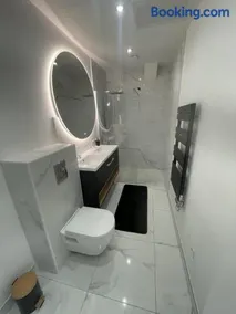 Cosy house - Image 1