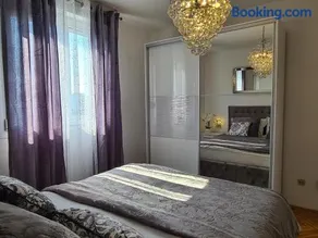 Luxurious Apartment Majda, 2 bathrooms and free parking - Image 3