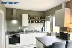 Donegal Beach Cottage with Sea Views & Internet TV, sleeps six - Image 4