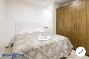 Quarto em Casa da Família Anton - Image 4