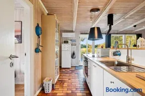Spacious Activity Holiday Home On A Private Plot Ideal For Families And Friends - Image 4