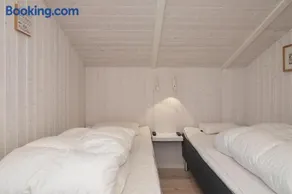 Awesome Home In Knebel With 2 Bedrooms And Internet - Image 4