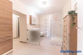 An Entire Spacious House near to the City Centre - Image 4