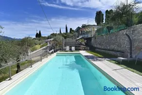 Apt in villa con sauna, piscina e campo da sport - Image 1