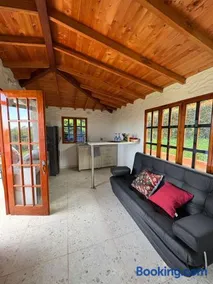 Cabaña Campestre en La Mesa de los Santos - Image 5