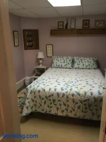 Labyrinthia Guest House - Image 2