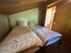 Chalet Rose Bay - Image 2