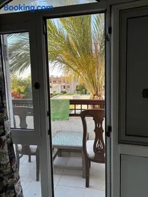 marina 1 chalet seaview - Image 3