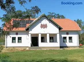 Szentlőrincpuszta Major - Image 1