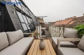 Summit Stay - Penthouse with Parking for Two - Image 1