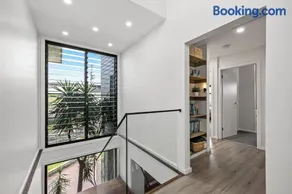 Swells On Northcote - Image 2