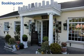 Bunratty Castle Mews B&B - Image 2
