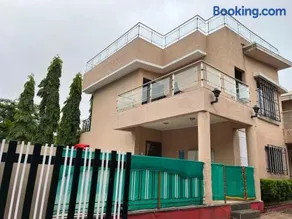 Royal Villa 1 - Luxurious 2BHK Villa with Huge Pvt Swimming Pool - Image 5