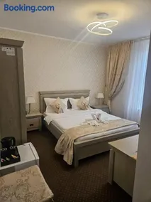 HOTEL CORA Bistrita - Image 2